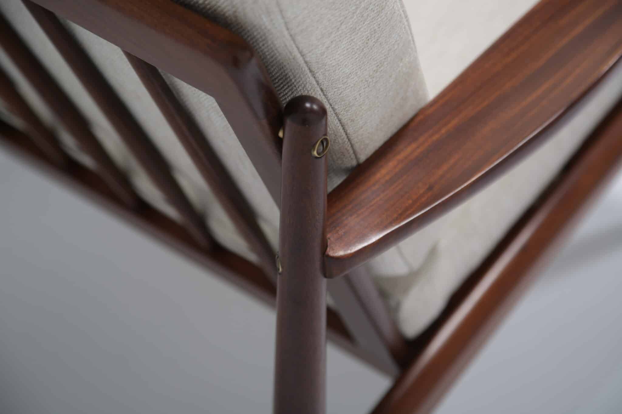 Pair of Vintage Danish Armchairs in teak by Arne Vodder for Glostrup, 1950s (12)