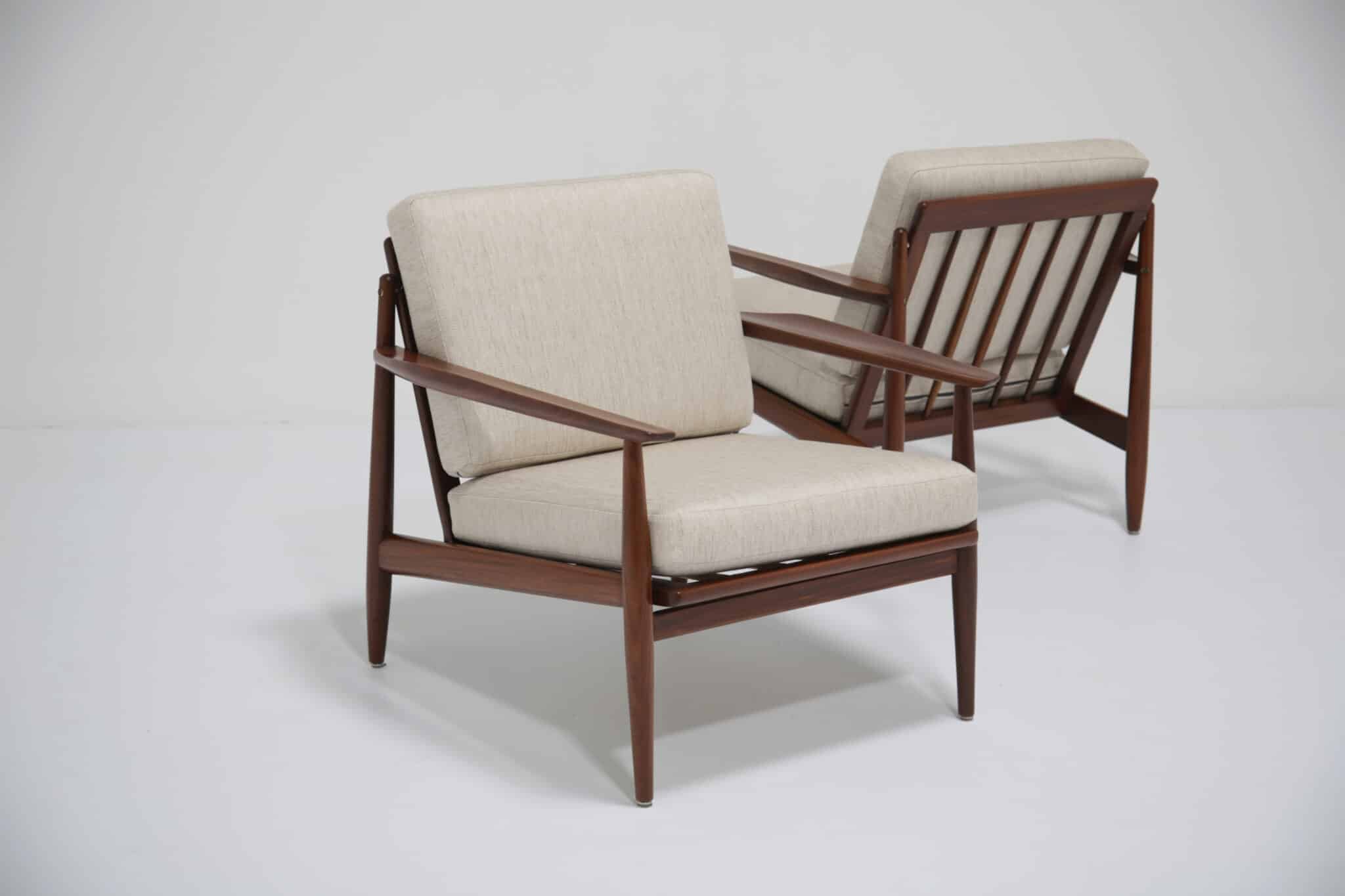 Pair of Vintage Danish Armchairs in teak by Arne Vodder for Glostrup, 1950s (4)