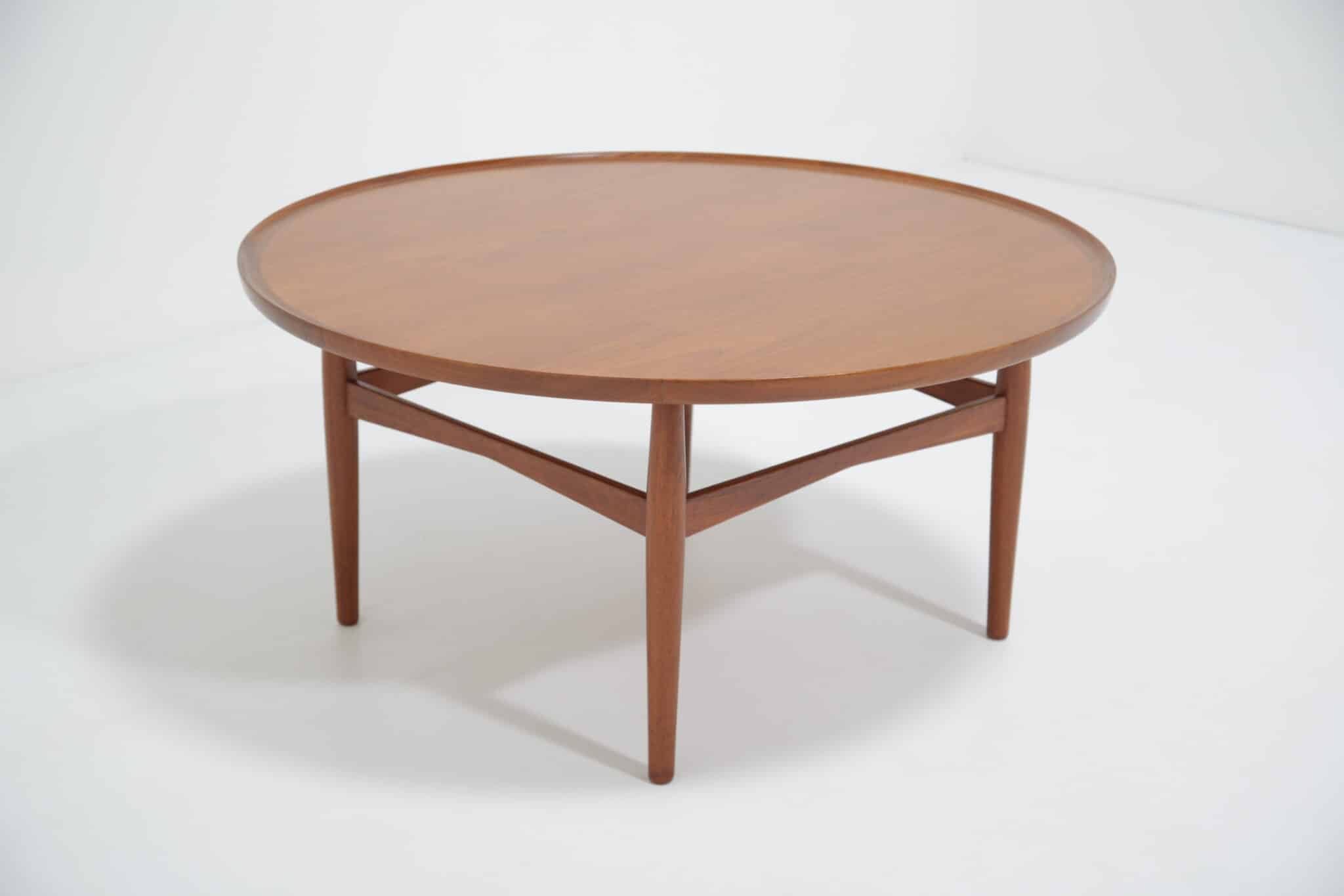 Vintage Mid-Century Danish Circular Teak Coffee Table, Denmark, 1960s (1)