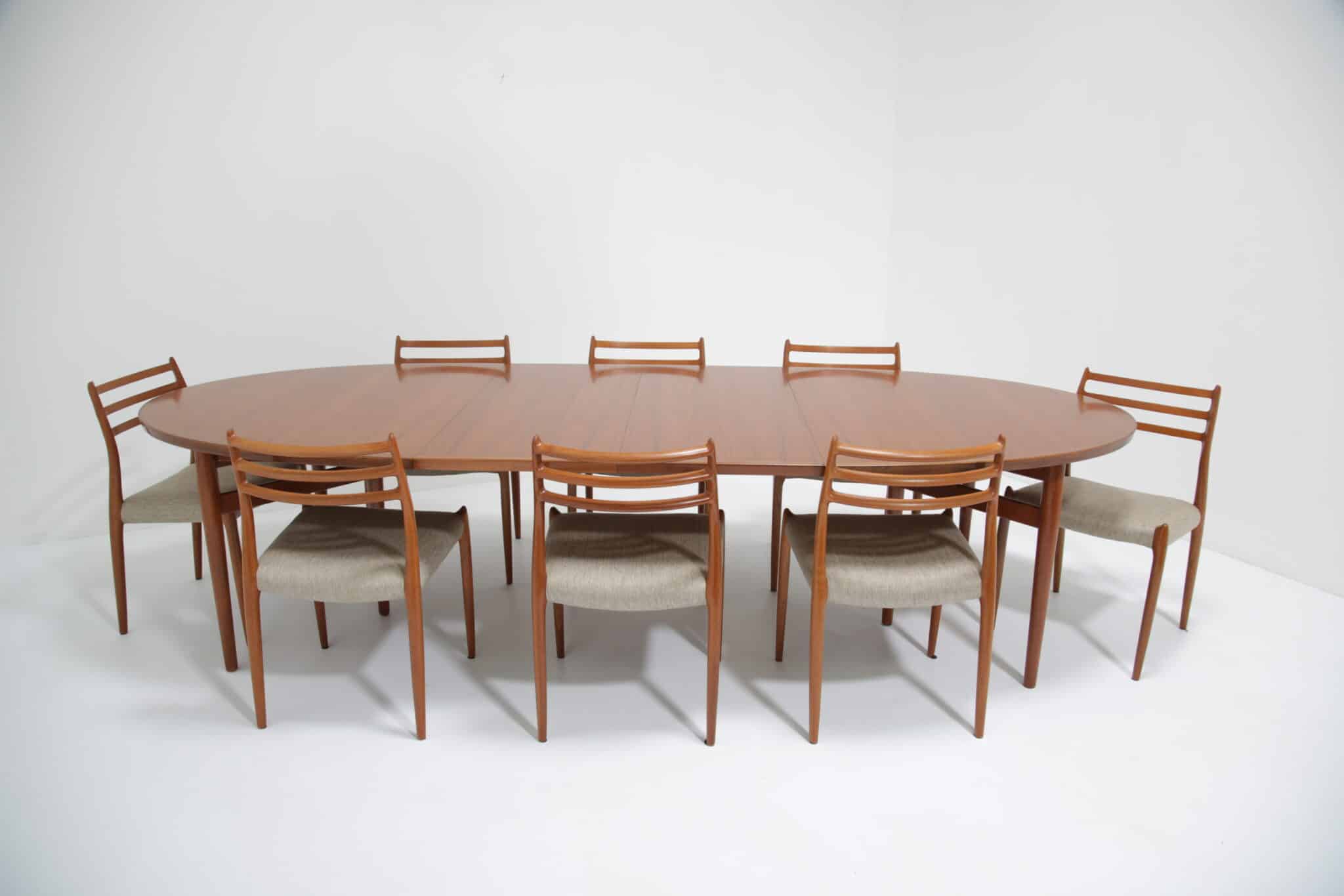 Vintage Mid-Century Oval Teak Extending Dining Table Model 212 by Arne Vodder for Sibast Mobler, Denmark, 1960s (18)